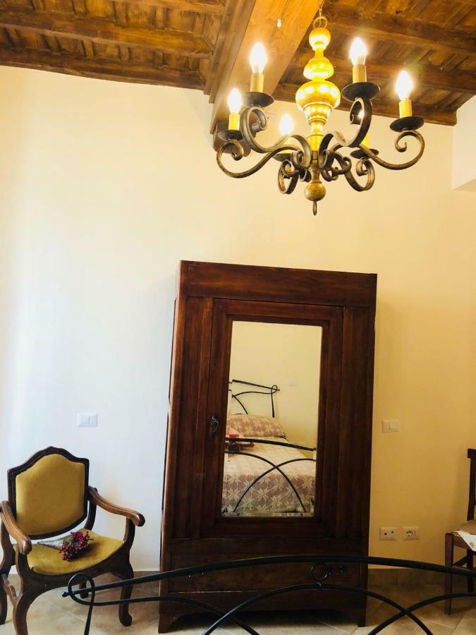 Casa Vacanze La Torretta Sutri Exterior photo
